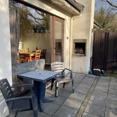 Mooie Bungalow In De Prachtige Natuur Hastiere-par-dela Esterno foto