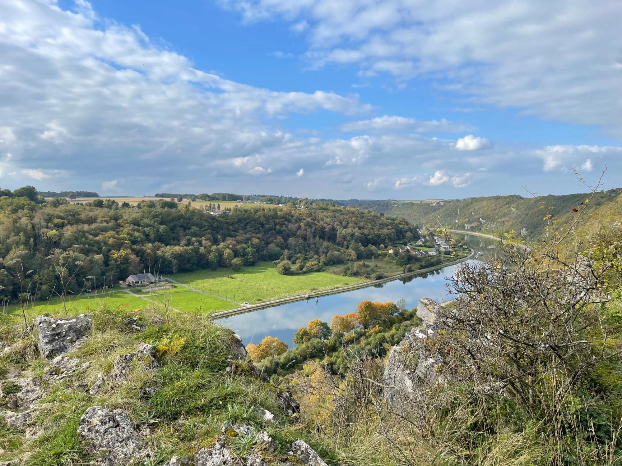 Mooie Bungalow In De Prachtige Natuur Hastiere-par-dela Esterno foto